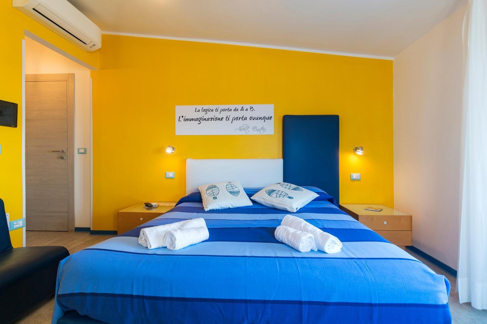 La Favorita Hotel Cala Gonone Exterior foto