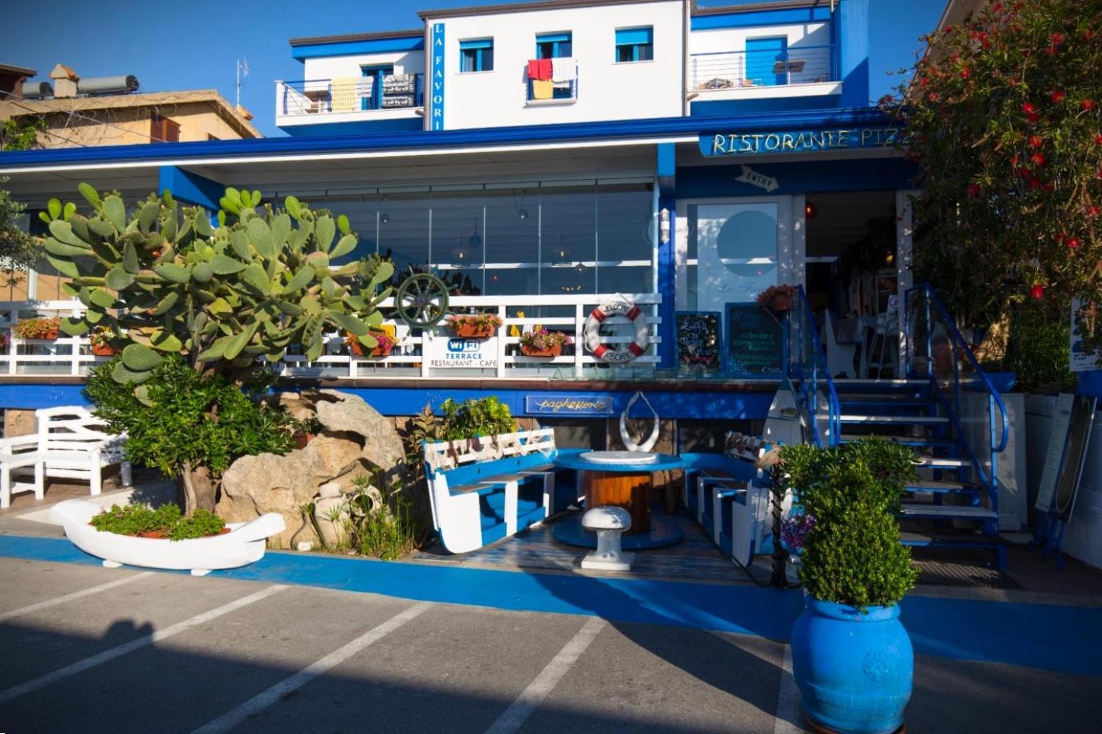 La Favorita Hotel Cala Gonone Exterior foto
